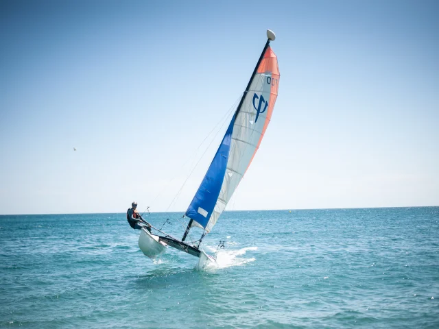 Catamaran Argeles 28 06 22 11